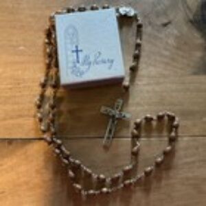 Pre-owned Vintage Rosary Sacred Heart of Jesus brown beads Catholic Crucifix